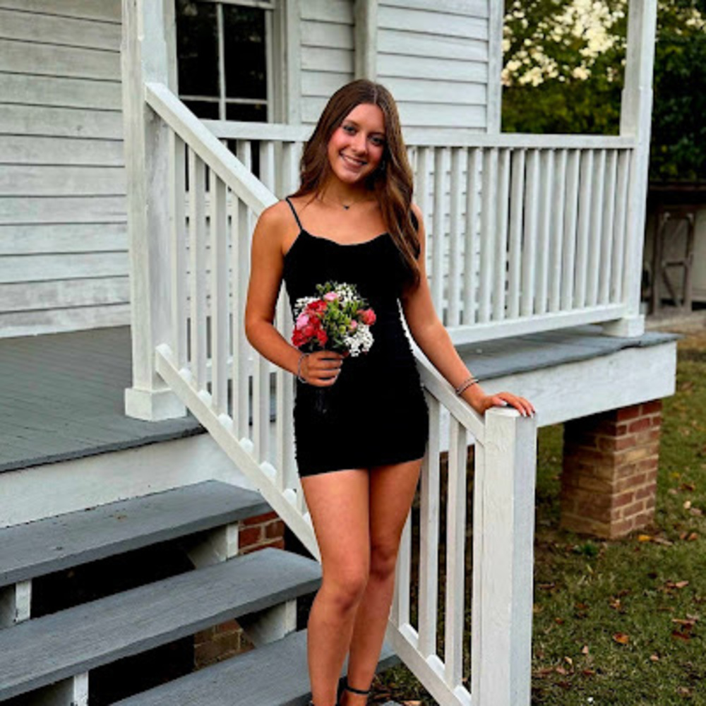 Meet your Posher, Avery